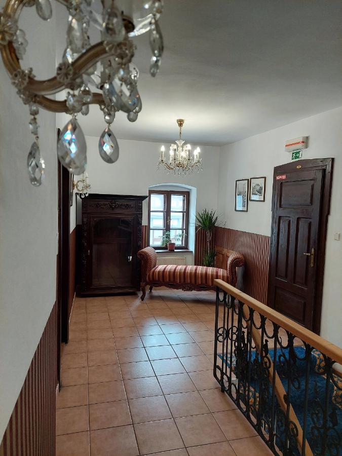 Hotel Salamander Banská Štiavnica Buitenkant foto