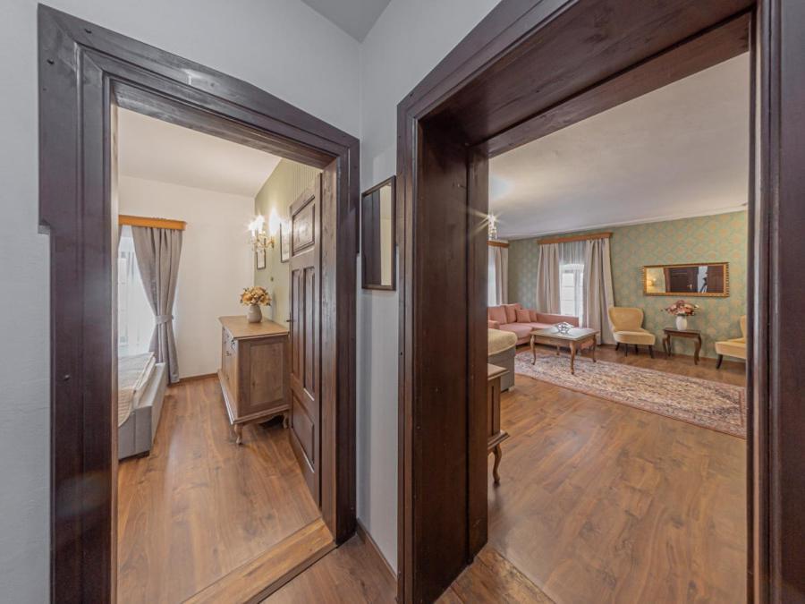 Hotel Salamander Banská Štiavnica Buitenkant foto