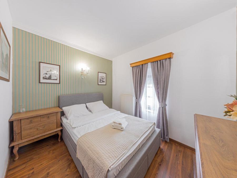 Hotel Salamander Banská Štiavnica Buitenkant foto