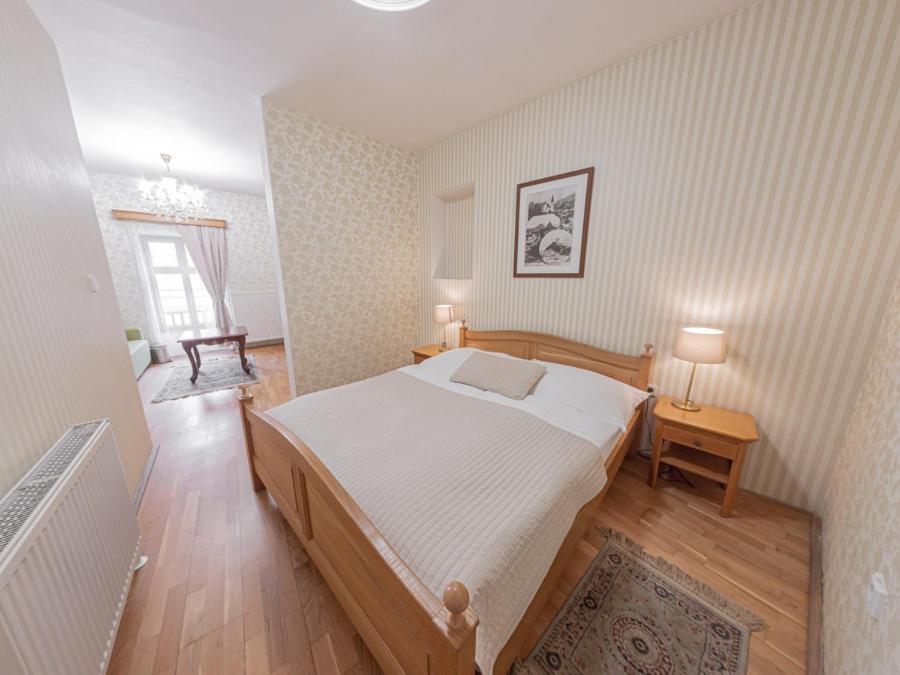 Hotel Salamander Banská Štiavnica Buitenkant foto