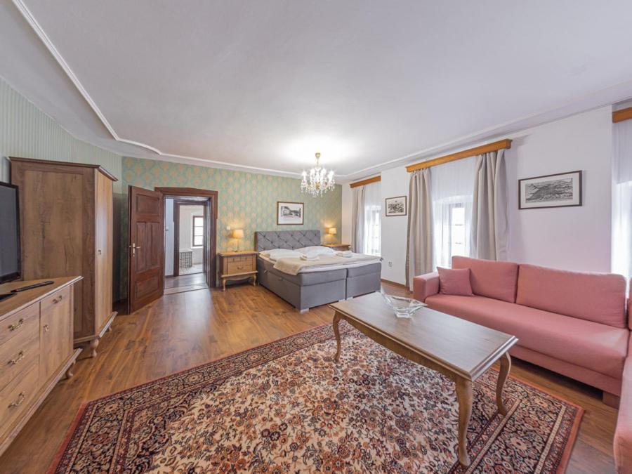 Hotel Salamander Banská Štiavnica Buitenkant foto