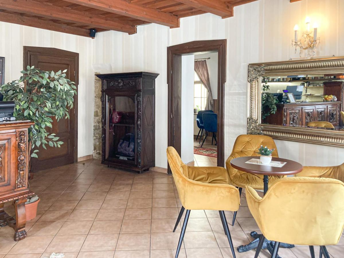 Hotel Salamander Banská Štiavnica Buitenkant foto